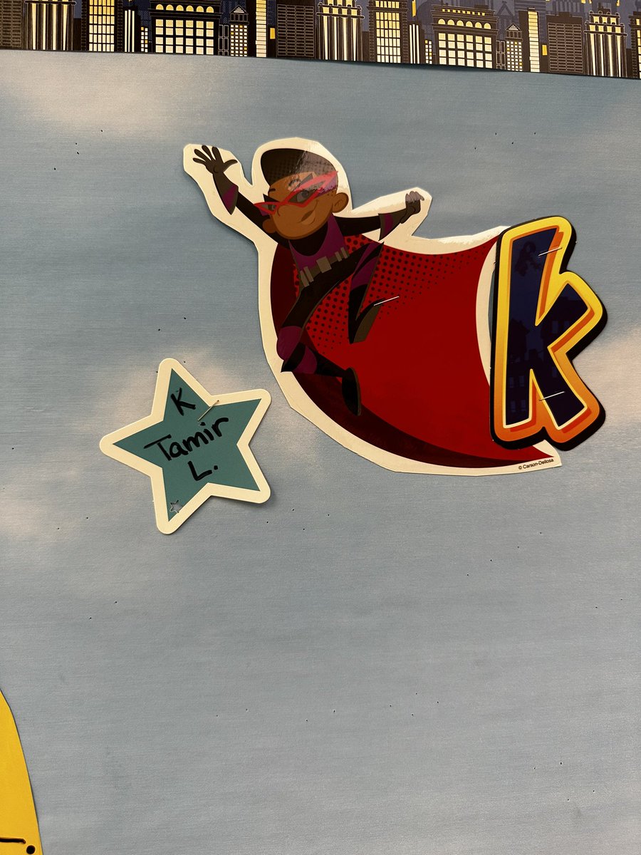 ShacarraTaylor's tweet photo. When you find out there’s 26 days left in school, you got two green’s, ANNNNDDDD the ONLY kinder to make your AR goal for the last quarter! So proud of you Tamir!! 🩷🎉🎉 https://t.co/ytP8O1bPiy