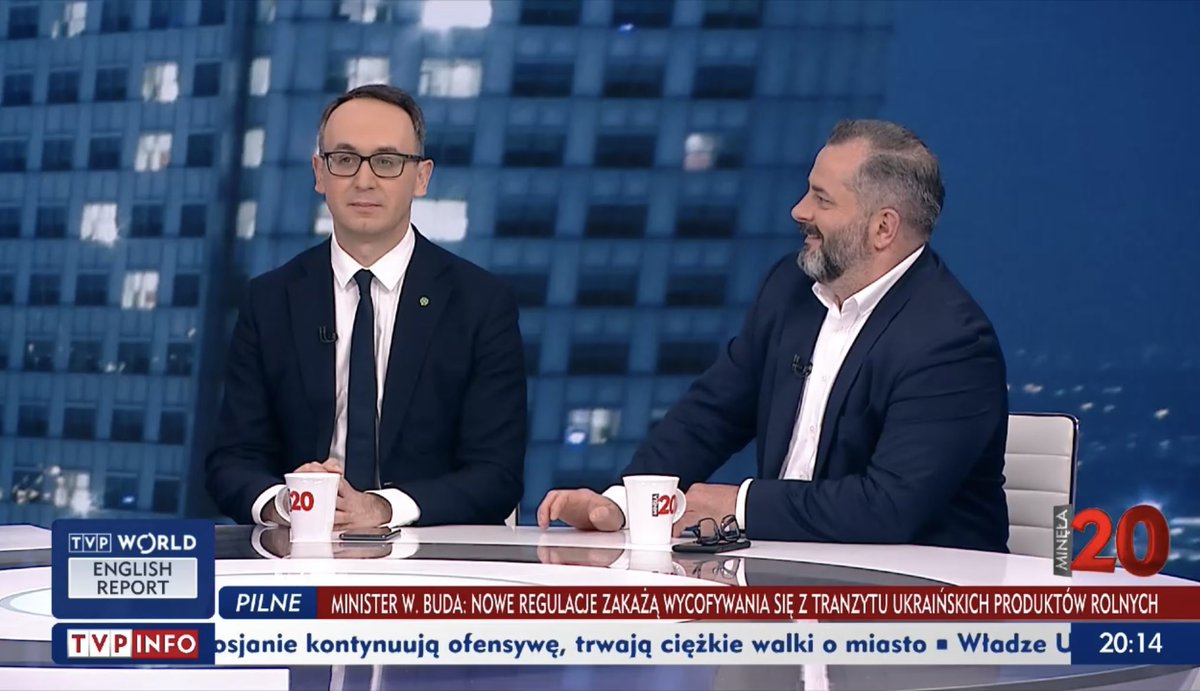 nowePSL's tweet photo. 💬 Drzwi pozwalające na wpłynięcie produktów rolnych z Ukrainy na teren UE zostały uchylone w 2016 roku. Wówczas minister rolnictwa z @pisorgpl nie protestował. W 2019 roku jako @nowePSL słowami posła @Maliszewski_mm alarmowaliśmy o tym problemie.

🍀@DariuszKlimczak 
📺@tvp_info https://t.co/NKuEOyOfgJ