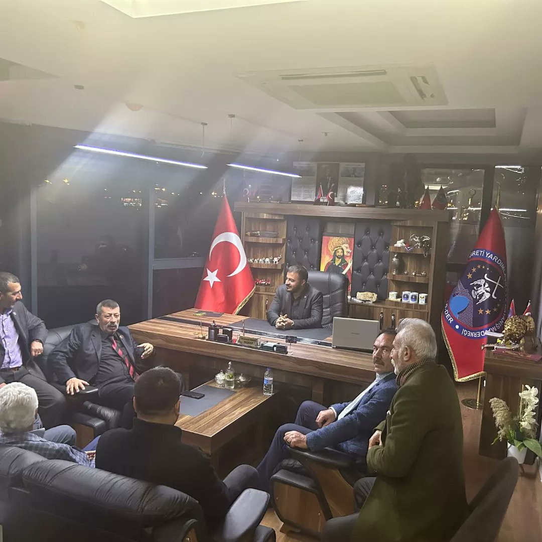 Diyarbakırın Aşiretlerinden Badika Aşiretinin Diyarbakirdaki Derneğine Ziyarette Bulunduk Dernek Başkanı Mustafa Demire Ve Bölgenin Kanaat Önderi Abdülhadi Tuğrul'lun  Gösterdikleri Misafirlikten Dolayı Teşekkür Ederiz

<a href="/dbdevletbahceli/">Devlet Bahçeli</a>   <a href="/E_SemihYalcin/">E. Semih Yalçın</a> <a href="/necmiyildirim06/">Necmi Yıldırım</a>