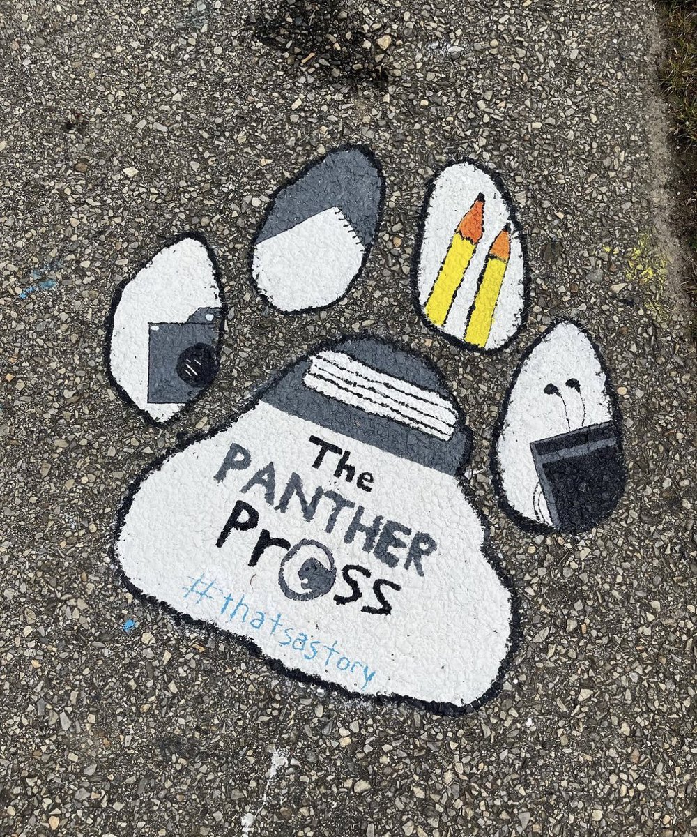 Senior lot sidewalk gets decked out in colorful pawprints

Read the full story here 👉 shpantherpress.com/senior-lot-sid…