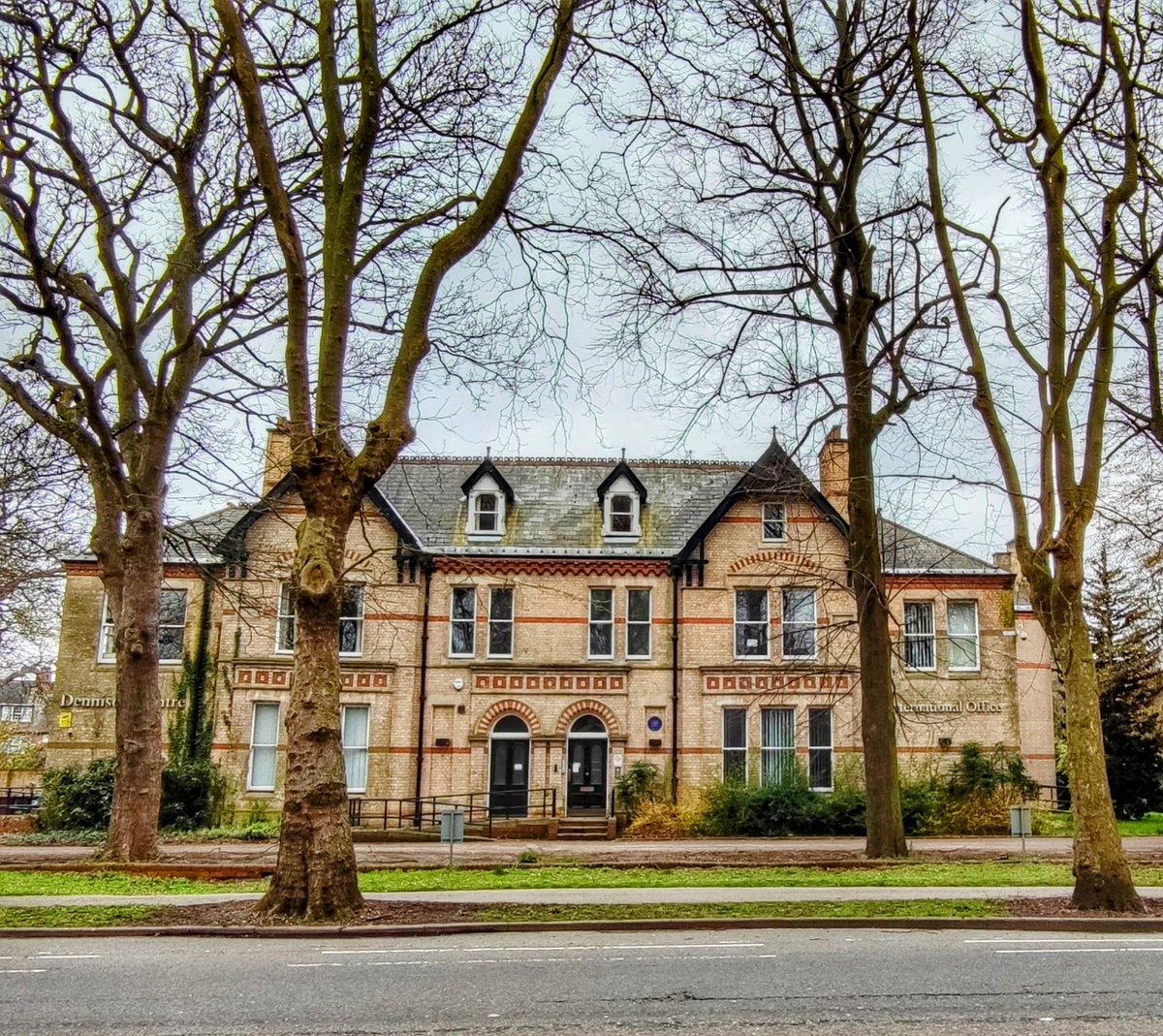 Hull Images tweet media