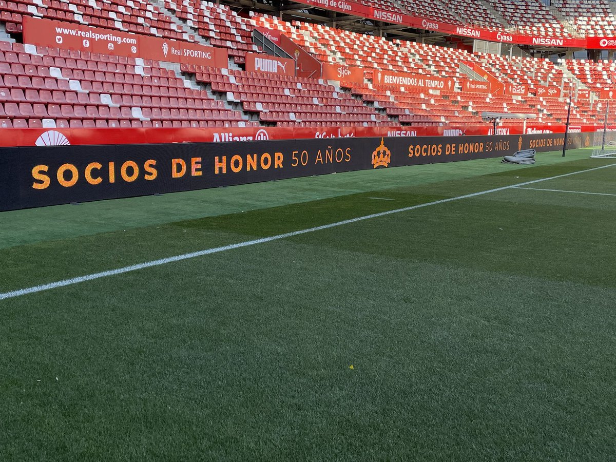 Muchas gracias <a href="/RealSporting/">Real Sporting</a> y <a href="/Orlegi_Sports/">Orlegi Sports</a> por cumplir un sueño. 52 años caminando juntos #neverwalkalone