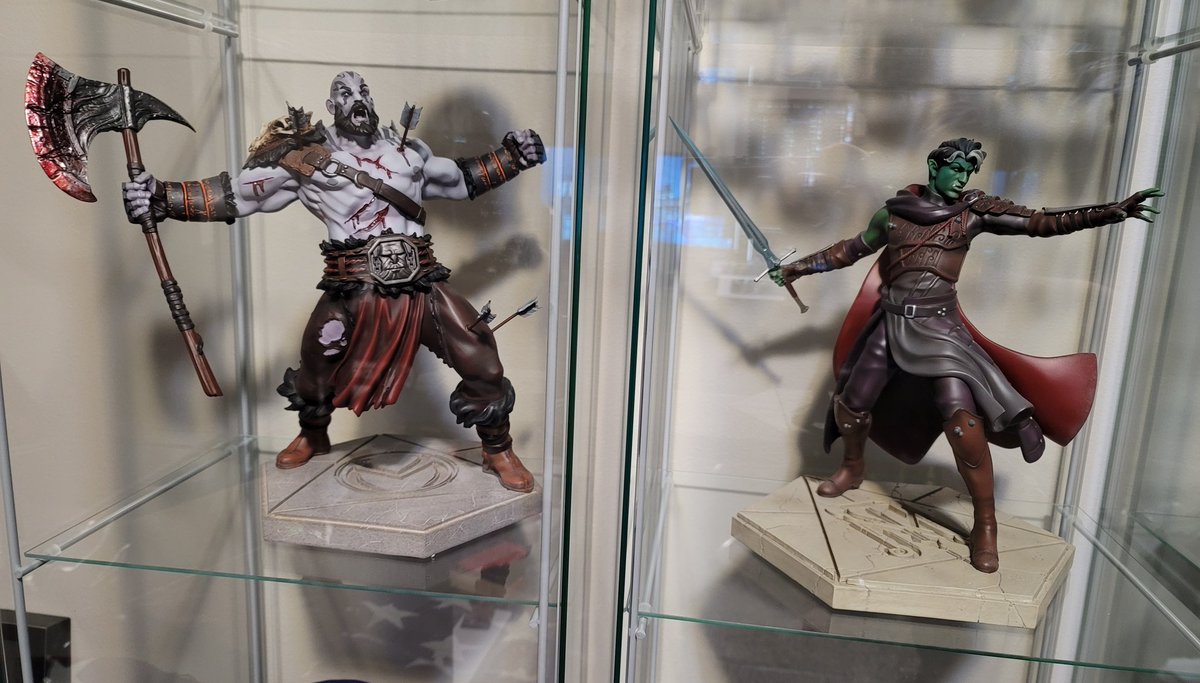 Ataris's tweet photo. Part two of the @CriticalRole @WillingBlam collection has arrived and it is a heavy addition to the shelf. Another amazing job by @collectsideshow https://t.co/ImNmGdZ3MU