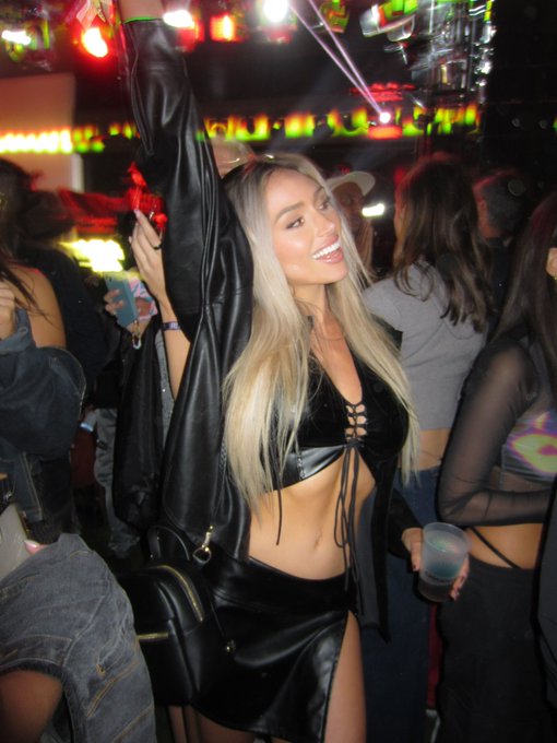 Chella Dump 🌵🎡✨ https://t.co/MSrKO0UXzW<a href="/tag/newprofilepic"class="tags"><span>#newprofilepic</span></a>