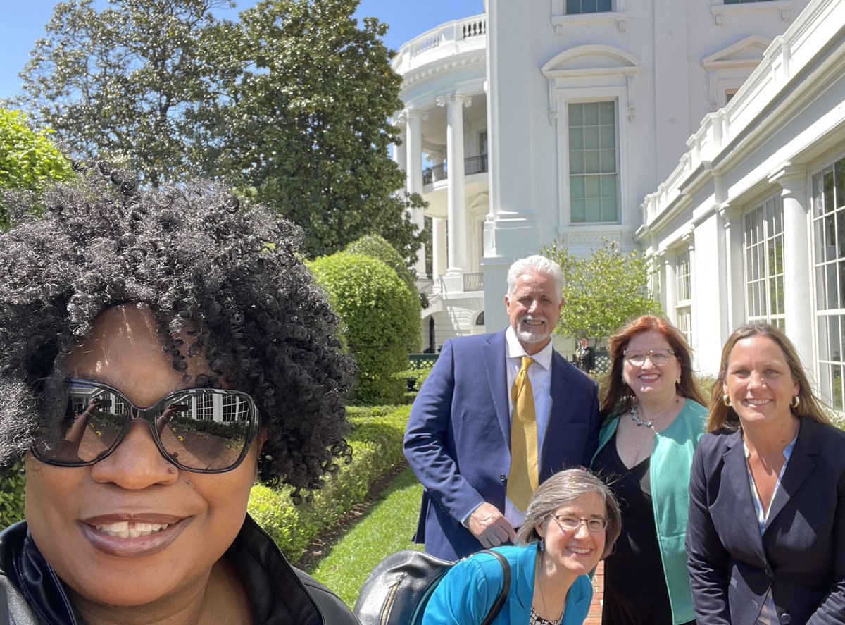 AARPadvocates's tweet photo. We're at the White House for an announcement that will help family caregivers nationwide! https://t.co/hh6eDySUIP