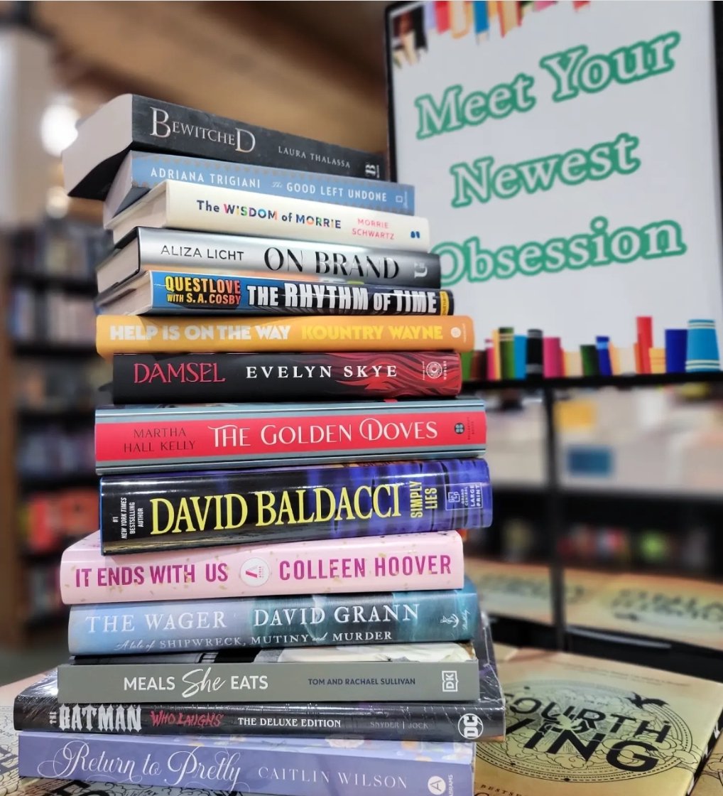 BNOlympia's tweet photo. Look at that New Release stack! 👀

#bnolympia #newreleases #newbooks #bookcommunity #whattoreadnext #bookstagram https://t.co/S1CduFmgSq