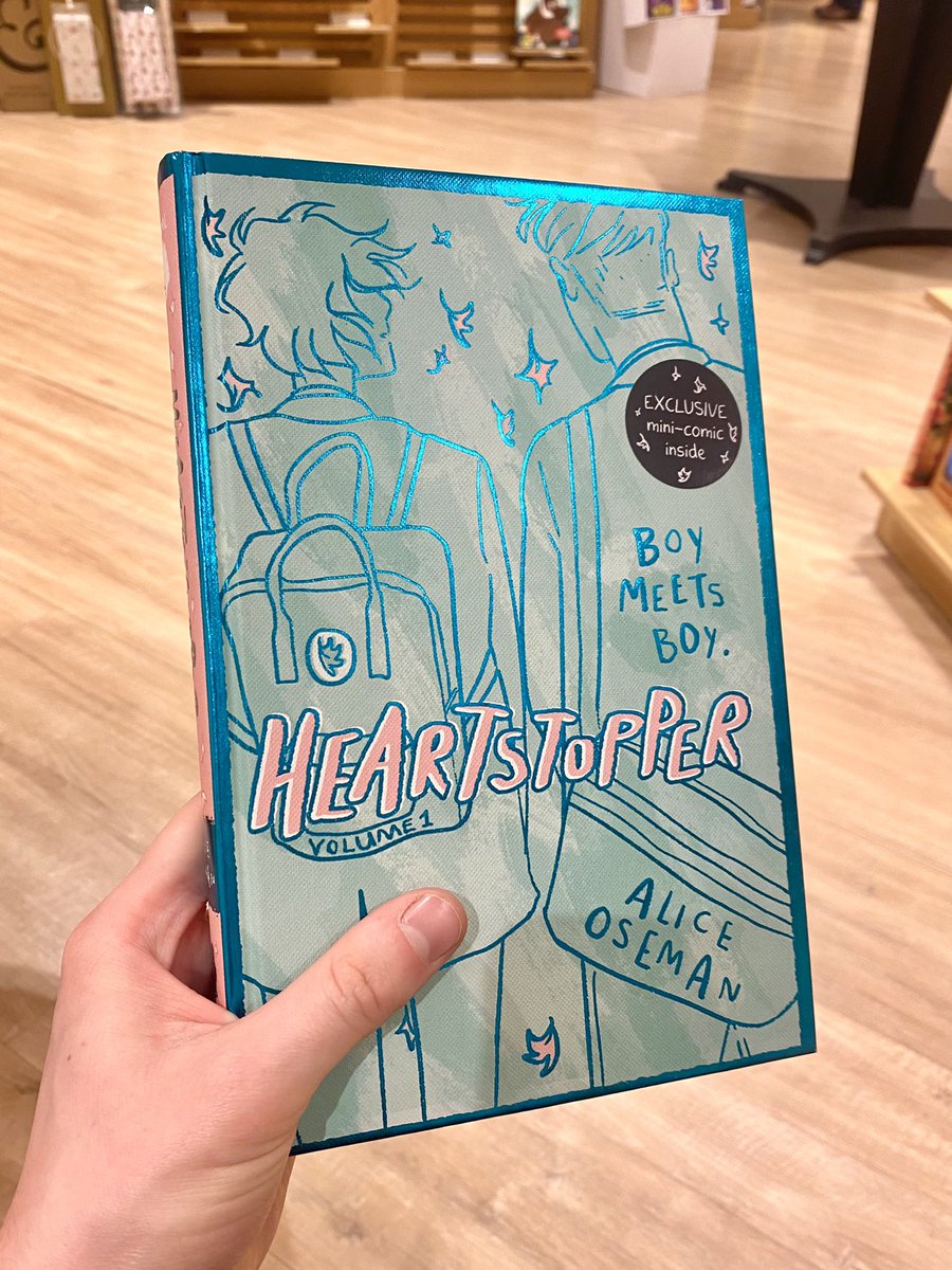 thomasduke98's tweet photo. Heartstopper giveaway! 🍂

Just like this tweet for your chance to hold this little gem in your hands. Volume 1, special hardback edition ✨ https://t.co/uz4YKDJRnB