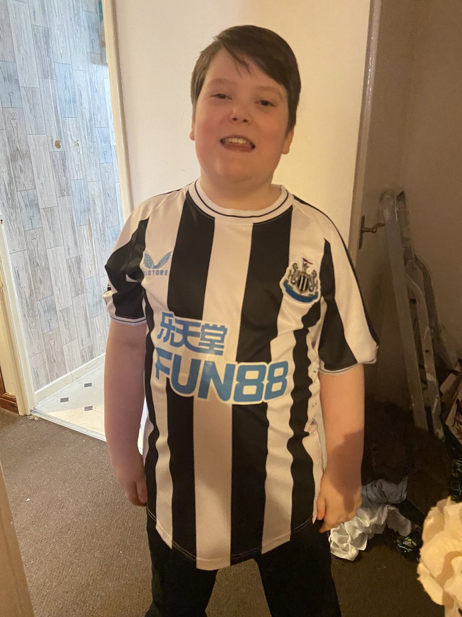 Beveridge's Bitch ;; 🖤🤍🖤🤍 tweet media