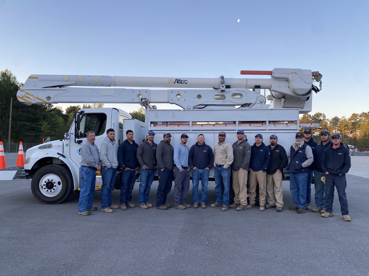 I’m honored to work with the line crews ⁦<a href="/DukeEnergy/">Duke Energy</a>⁩ at our Southern Pines Operations Center and all our company’s line crews. They work long hours in adverse conditions to keep the power flowing to customers. A special Thank you! to these unsung heroes. #ThankALineworker