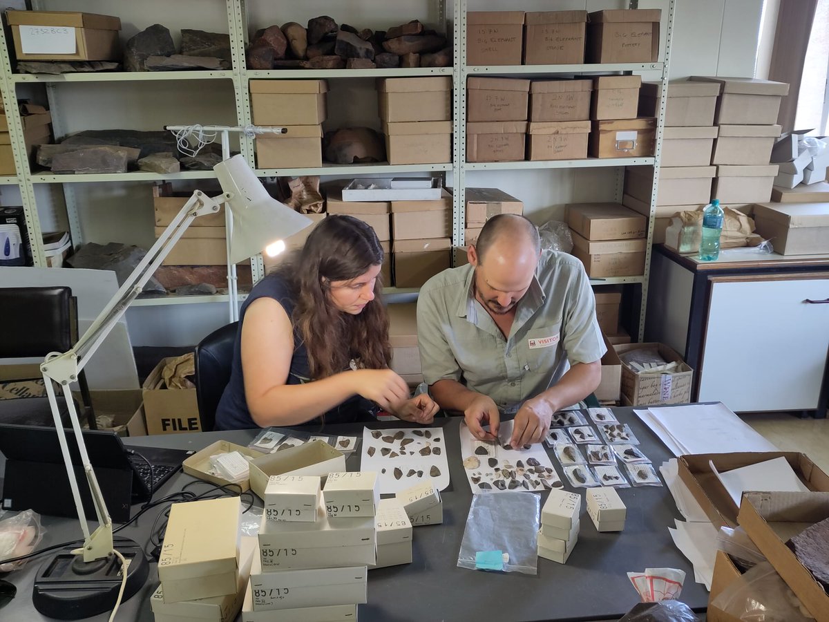 gregorDbader's tweet photo. I simply love my job. Amazing 3 months of fieldwork in Africa with awsome friends and colleagues! Now time to write it up! #HolleyShelter, #Umhlatuzana, #MutiMuti, #LionCavern, #SARA_swazi. @JorgLinstadter @BreenyBee @Keilmesser @MW_hominin @SaraERhodes1 @FaneleChester https://t.co/2HCuSado6d
