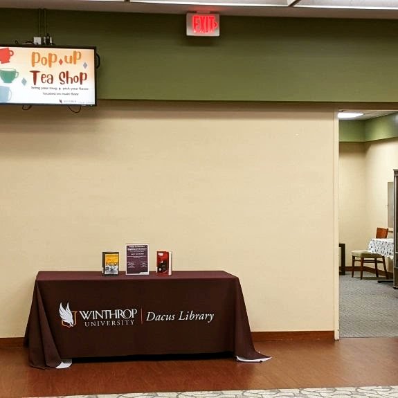 dacuslibrary's tweet image. Small updates, better impact: we recently installed new monitors on the library&apos;s Main Floor! The monitors are larger and have crystal clear resolution for easier reading 👓. Soon, monitors will also be installed on the Upper and Lower Floors, too!