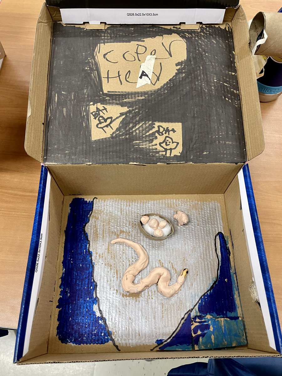 MrsShell_2's tweet photo. We turned our classroom into the Legend Natural History Museum today and did a gallery walk to share our Ohio habitat projects. Thanks @Keenesmathsci for the help and materials to get our Makerspace started! https://t.co/WtSSZScnVo