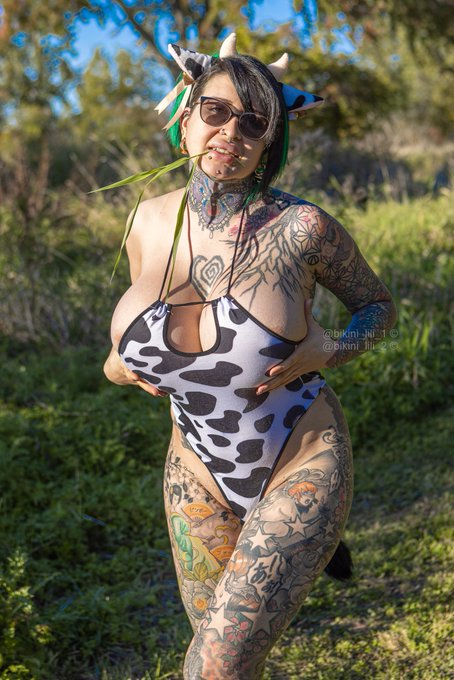 You like to see me moo-ving? https://t.co/2AgzsTq9EL https://t.co/lhPJZsWZzY / https://t.co/2XroawjR1O<a href="/tag/perfection"class="tags"><span>#perfection</span></a><a href="/tag/curvy"class="tags"><span>#curvy</span></a><a href="/tag/cowgirl"class="tags"><span>#cowgirl</span></a><a href="/tag/bikiniseason"class="tags"><span>#bikiniseason</span></a><a href="/tag/fetish"class="tags"><span>#fetish</span></a>