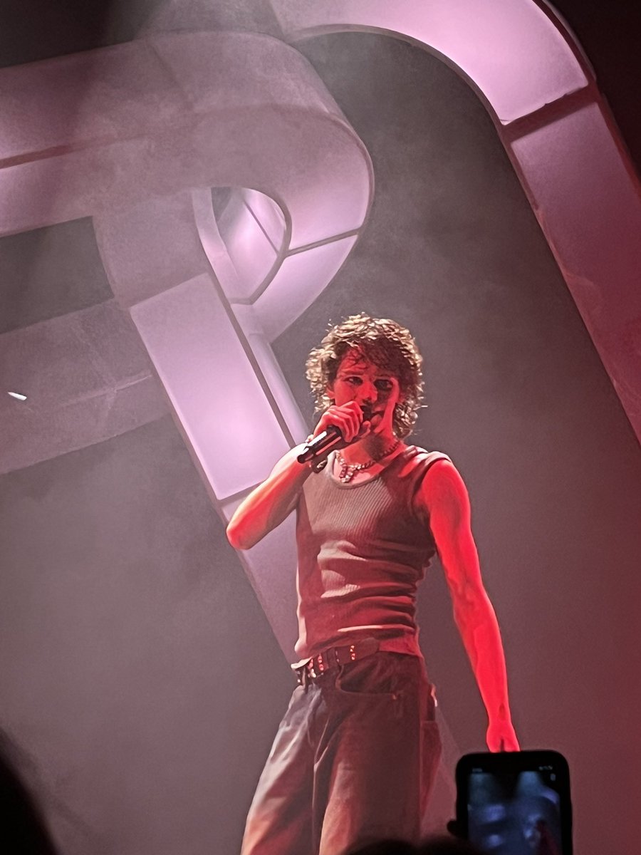 __moonrabbit__'s tweet image. slay
#jann #gladiatortour