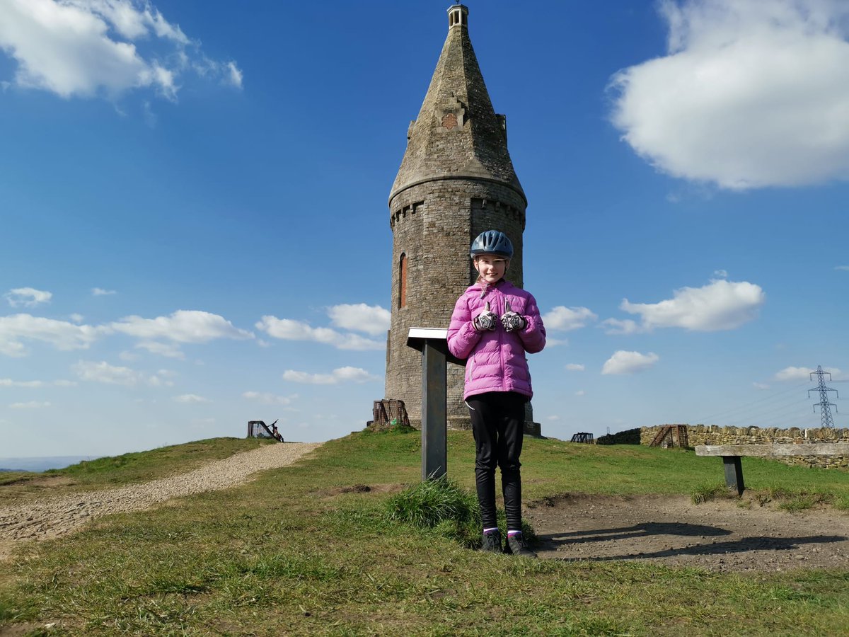 antmandh's tweet photo. 416km all done on her bike and #chinookchallenge is now complete @RAFMUSEUM @Inspire_Ashton https://t.co/jNNyJ18FTn