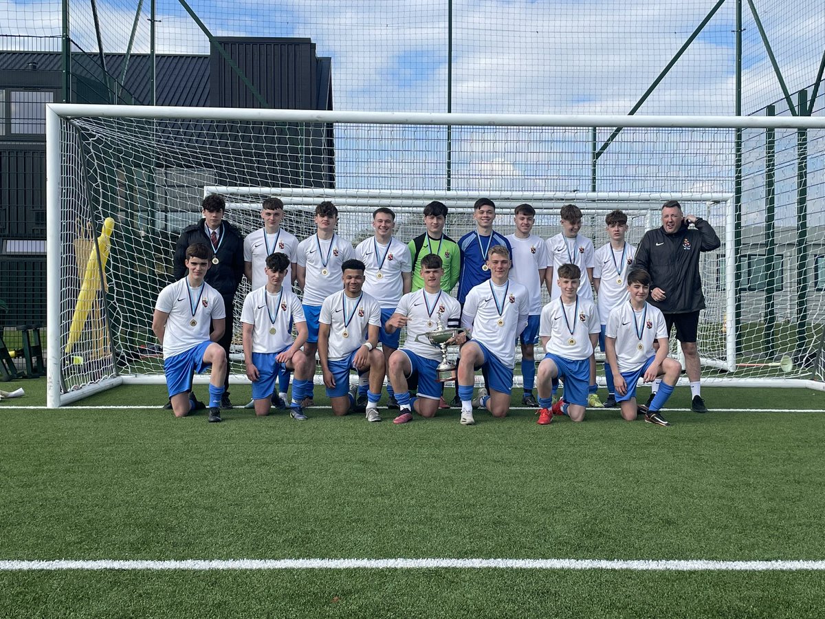 StPetersPhysEd's tweet photo. End of an era. Year 11 boys ending their school days with a wonderful victory beating Coleshill in the Birmingham cup. Well done boys 👏🏻👏🏻👏🏻 https://t.co/cpUNwSUEk8