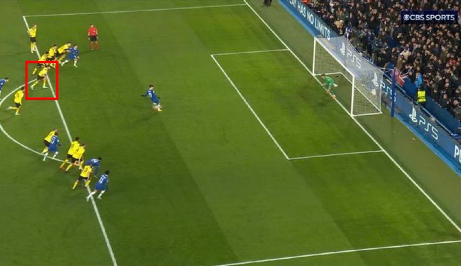 Clear encroachment by Juan Jesus before clearing the penalty kicked by Giroud and saved by Meret in Napoli vs Milan.
Same situation that made the penalty to be retaken weeks ago by Havertz during Chelsea-Dortmund. 
The VAR is not the problem. Its non uniform interpretation is