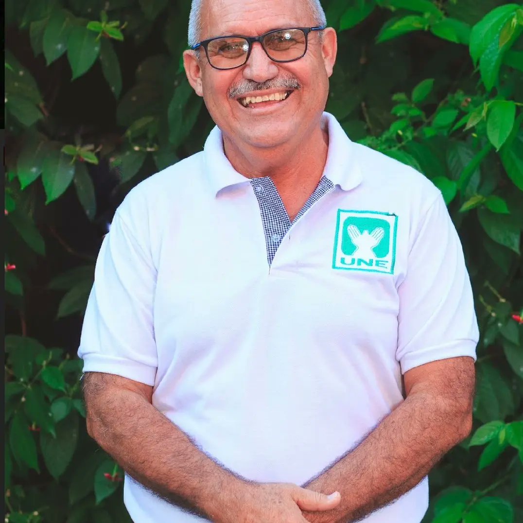 ZacapaUNE's tweet photo. Mynor Morales "Pepesca" está listo para retomar el camino hacia el #OrdenYTransformación de Zacapa, por eso este 25 de Junio VOTA UNE 👐 💚 👐

#SandraPresidenta 
#LuisFernandoCordónDiputado
#MisaelGranadosDiputado https://t.co/xqvh1viTRk