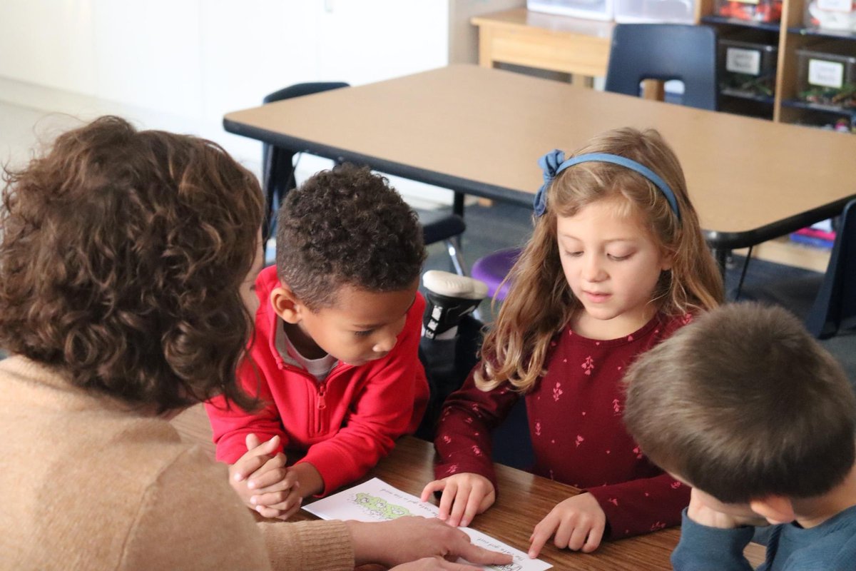 LakeRidgeRoyals's tweet photo. #LakeRidgeAcademy is seeking a new Assistant Director of Admissions! This position will work closely with our Lower School students, parents, and faculty. If you or anyone you know want to join our team apply today on our website: https://t.co/zwCvYojnHB https://t.co/0eSviO1VwZ