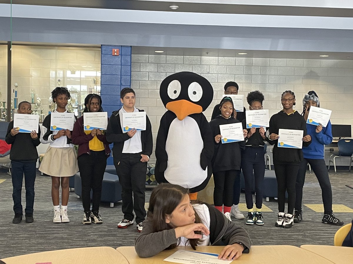 tmwalthour1's tweet photo. Look who came to celebrate our Top 30 students in ST Math: JiJi. Congratulations! #THEBESTNEST #THEFUTURESTARTSHERE @STMath @akjohnsonEdS @involved_in @LibertyCoSchool https://t.co/wn5xtithEe