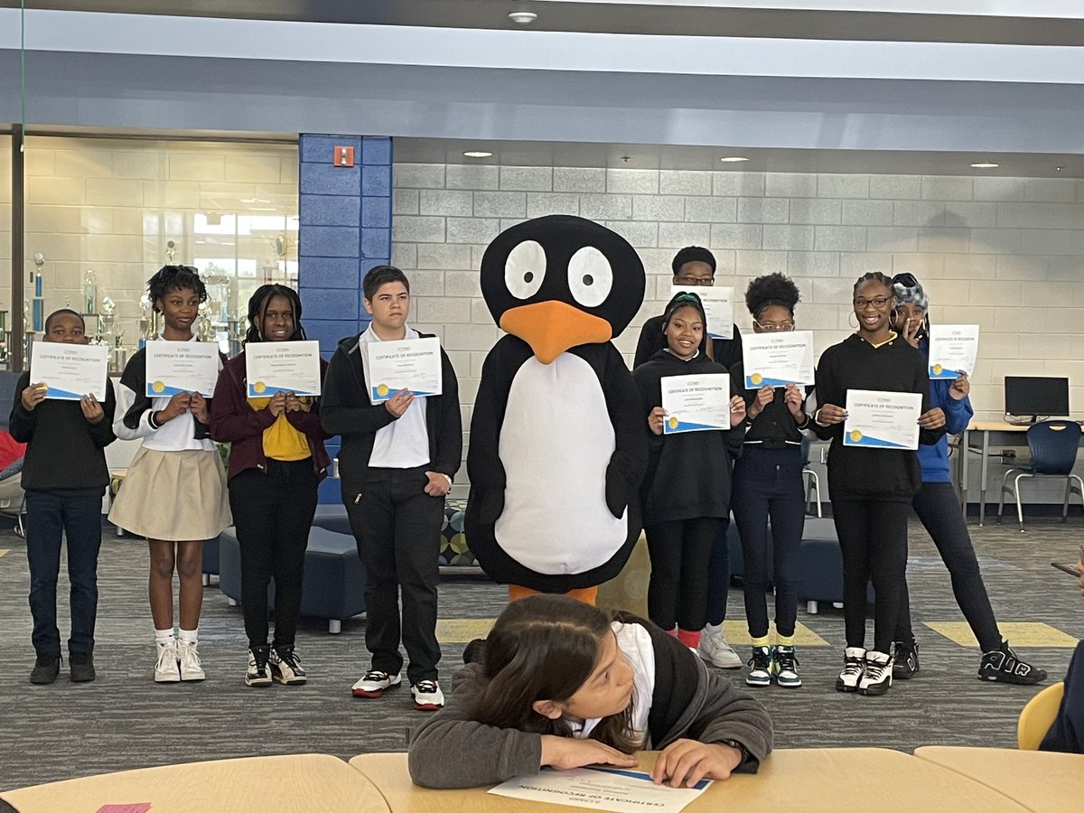 tmwalthour1's tweet photo. Look who came to celebrate our Top 30 students in ST Math: JiJi. Congratulations! #THEBESTNEST #THEFUTURESTARTSHERE @STMath @akjohnsonEdS @involved_in @LibertyCoSchool https://t.co/wn5xtithEe