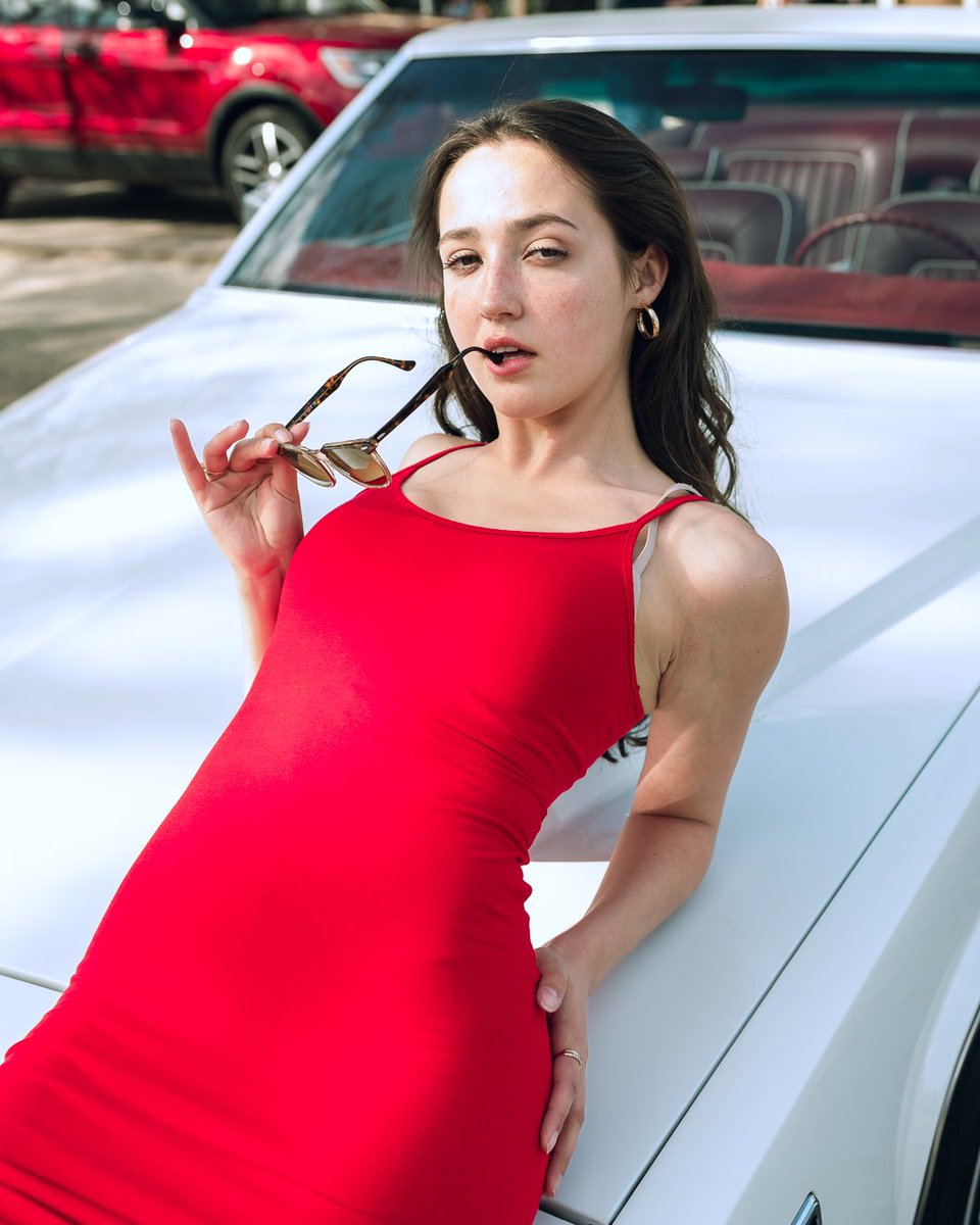 modelvaleriaa's tweet photo. Getting ready for the great weather.  🌞 #model #femalemodel #photoshoot #covergirl #femaleinfluencer #femalebrand #promotionalmodel #runwaymodel #printmodel #Californiagirls #highheels #fashionshows #photographers #tradeshowmodels #editorials #reddress #urbanshoot #carshowmodel https://t.co/4qvQopxN7j