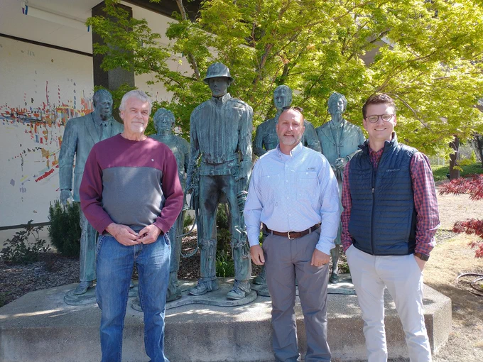 Lineworkers memorial at SMUD headquarters, Sacramento, California