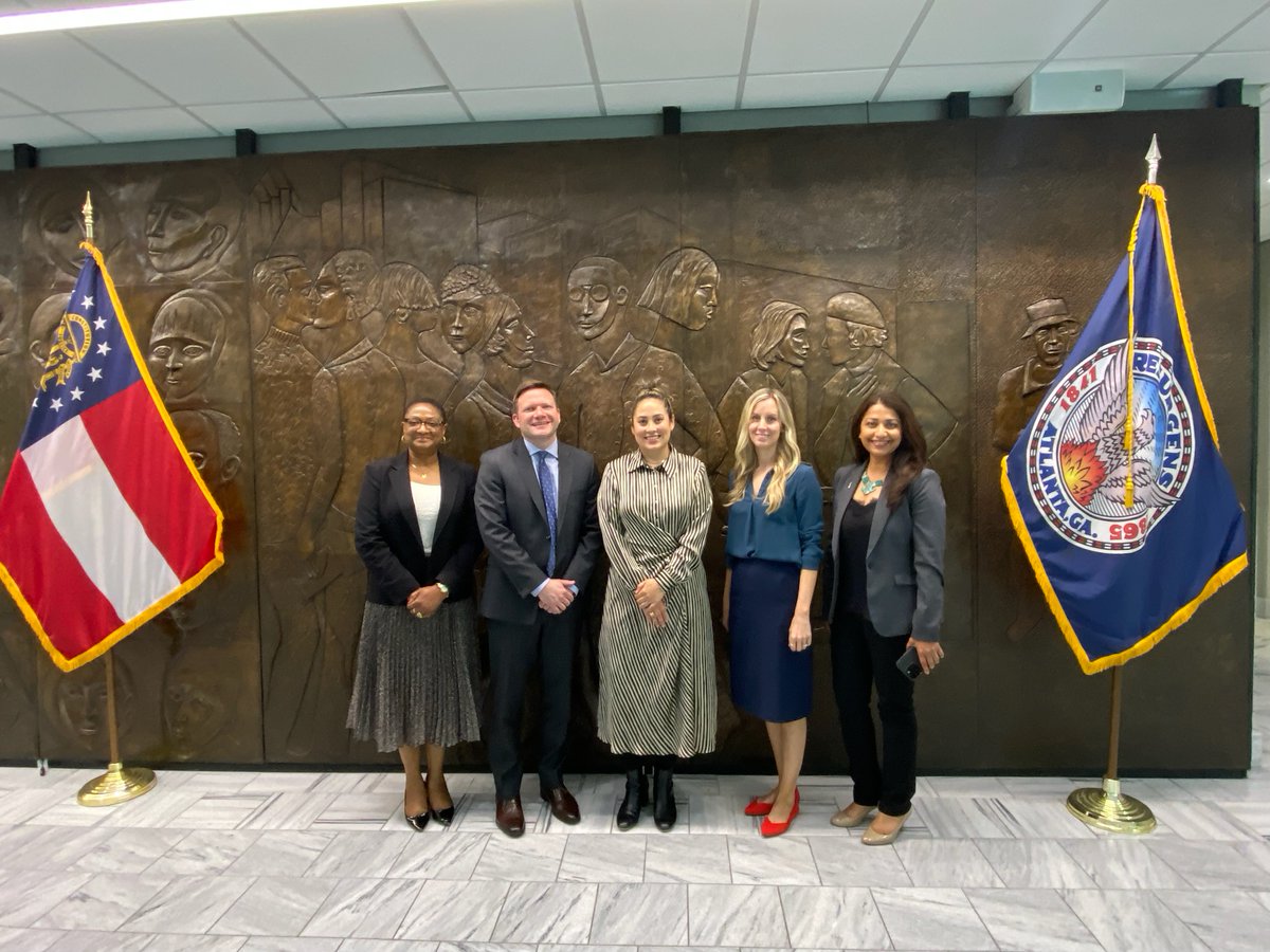Yesterday, we welcomed Acting Deputy Assistant Secretary of State responsible for Pakistan, Jason McClellan, Senior Advisor Jennifer Miller &amp; Sanam Azeem <a href="/PakAmFriendsATL/">Pakistani American Friends of Atlanta - PAFA</a> to discuss how the <a href="/CityofAtlanta/">City of Atlanta, GA</a> engages with South/Central Asian communities.
🇺🇸🇵🇰