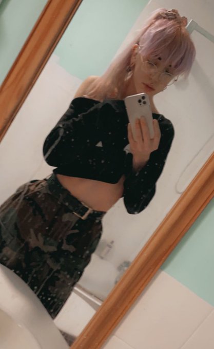 baby trans vs unhinged adult trans https://t.co/ryDOVm3Rk5<a href="/tag/newprofilepic"class="tags"><span>#newprofilepic</span></a>