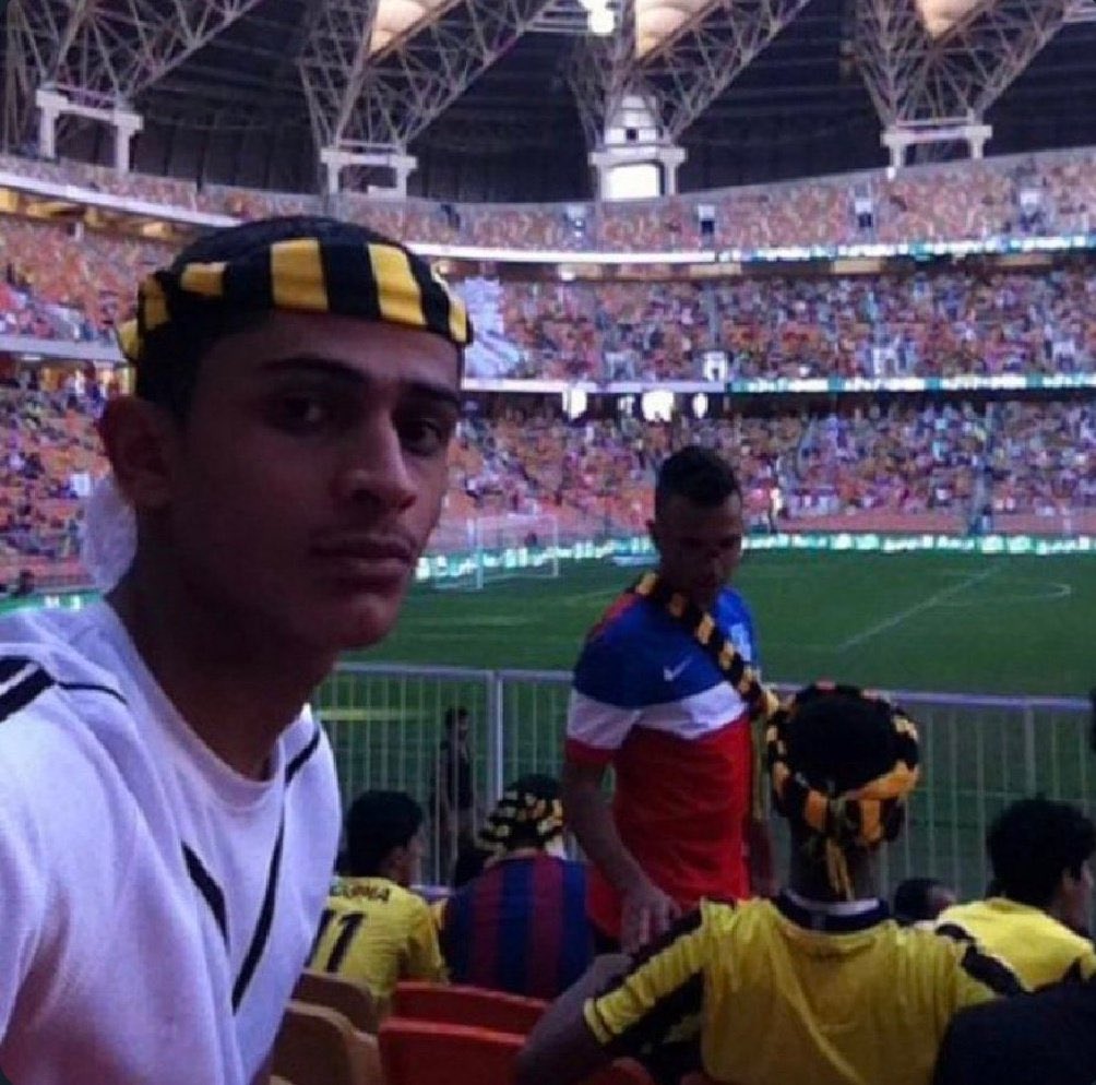 طلع عاشق طلع مهتم 💛💛💛💛💛💛

#الهلال_النصر