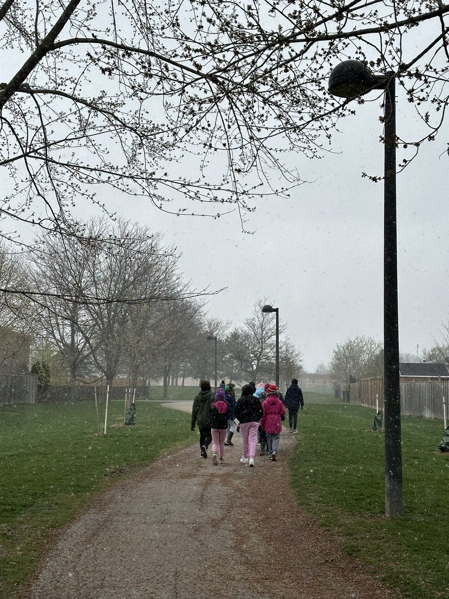 Last week, the <a href="/MDHighSchool/">Milton District High</a> co-op students wrapped up our Secret Life of Coyotes program at <a href="/PLRobertsonPS/">P.L. Robertson</a>! 🐾 This week they are jumping right into our Project Feather program at <a href="/EWFosterSchool/">E.W. Foster Public School</a>! We’ve also transitioned from shorts &amp; tshirts back into our hats &amp; mitts 🥶