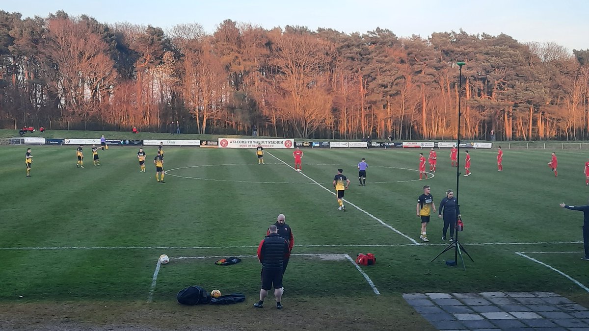 martinh1972's tweet photo. 2️⃣0️⃣2️⃣3️⃣ l 3️⃣3️⃣
@GlenrothesFC 0️⃣ - 1️⃣ @LuncartyFC
Crowd around 2️⃣0️⃣0️⃣
🐕 3️⃣
🥧☕️ 8️⃣/1️⃣0️⃣
Massive win for Luncarty in the promotion race in @EastScotlandFA division 1
#glenrothes #luncarty #groundhopping https://t.co/tZ3toxzsJg