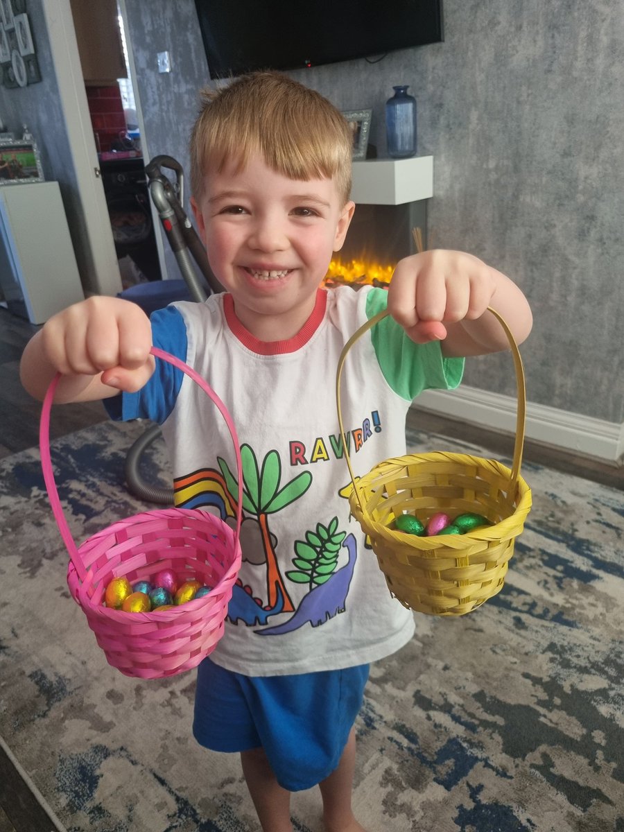 JennaLHewitt's tweet photo. @PCPSwans Myles had lots of fun over the Easter Holidays https://t.co/pW0WjfM6bh