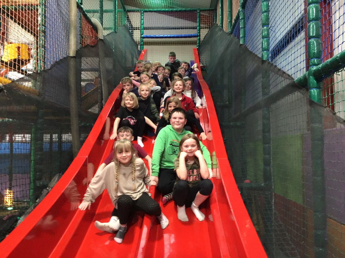 gainsparish's tweet photo. You surely have to finish your last night @RandFarmPark with a sliding picture! A great time in the playbarn before we have a great night's sleep before our final full packed day tomorrow. #ifyougodowntothewoods #cantwaittoseeyou #itsbeenamazing https://t.co/zqX9eX6VI4