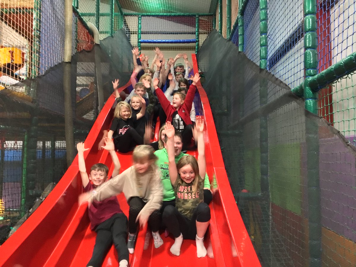 gainsparish's tweet photo. You surely have to finish your last night @RandFarmPark with a sliding picture! A great time in the playbarn before we have a great night's sleep before our final full packed day tomorrow. #ifyougodowntothewoods #cantwaittoseeyou #itsbeenamazing https://t.co/zqX9eX6VI4