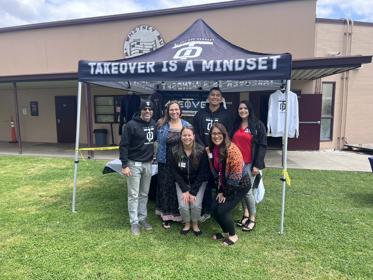 VUSDESS's tweet photo. Some of our team out “taking over” @ Mt. Whitney today #VisaliaUSD #OneVisaliaConnected https://t.co/vGkNbCyOe6