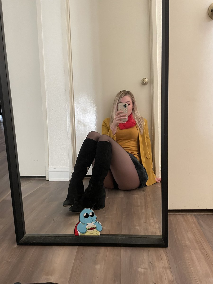 STPeach tweet picture