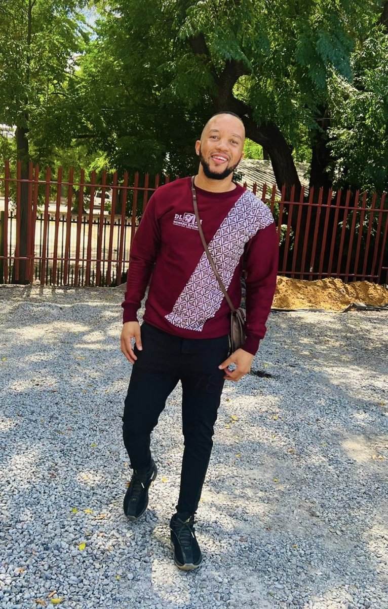 ShopDlozi's tweet photo. We are the spiritual people of Africa. https://t.co/tepJrMn64z R699 sweater https://t.co/RwVT96RILi