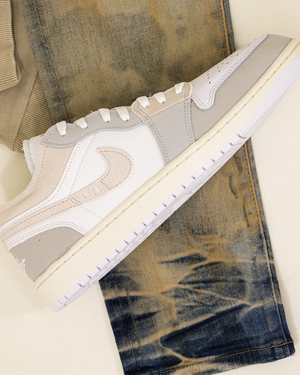 topsnbottomsusa's tweet image. Elevate your style with the Air Jordan 1 Low SE Craft Tech Grey paired with a fresh Prps outfit 🔥👌 A bold and modern statement for any occasion 💯 

#Jordan #Jordan1 #CraftTech #Grey #Prps #sneakercommunity #kickstagram #kicksonfire #nicekicks #hypebeast #topsandbottoms