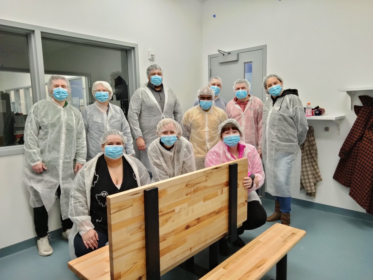 merrymtg's tweet photo. Merrymeeting Group spent the afternoon working with the @CleFoodBank to package meals for the Kids Cafe program. These meals will be distributed to schools, libraries, and nonprofit after school programs to provide children with a nutritious dinner. #WeFeedCLE #volunteer https://t.co/zXMEsPbzx4