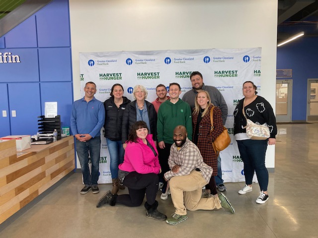 merrymtg's tweet photo. Merrymeeting Group spent the afternoon working with the @CleFoodBank to package meals for the Kids Cafe program. These meals will be distributed to schools, libraries, and nonprofit after school programs to provide children with a nutritious dinner. #WeFeedCLE #volunteer https://t.co/zXMEsPbzx4
