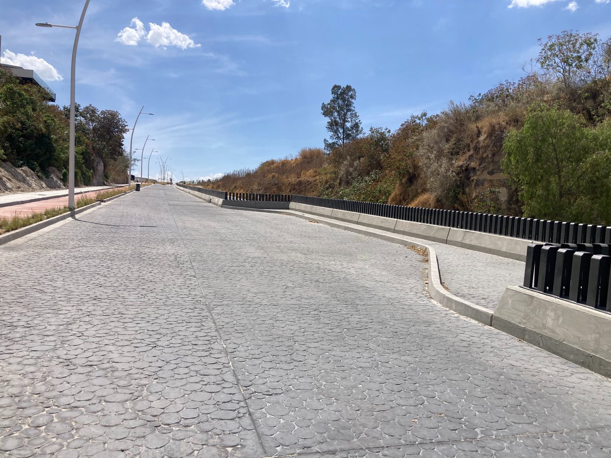 HectorCyC's tweet photo. Nuevas vialidades para la ciudad.

#Gdl #Guadalajara #Gdlmx #CyC https://t.co/r1eC7ogPMs
