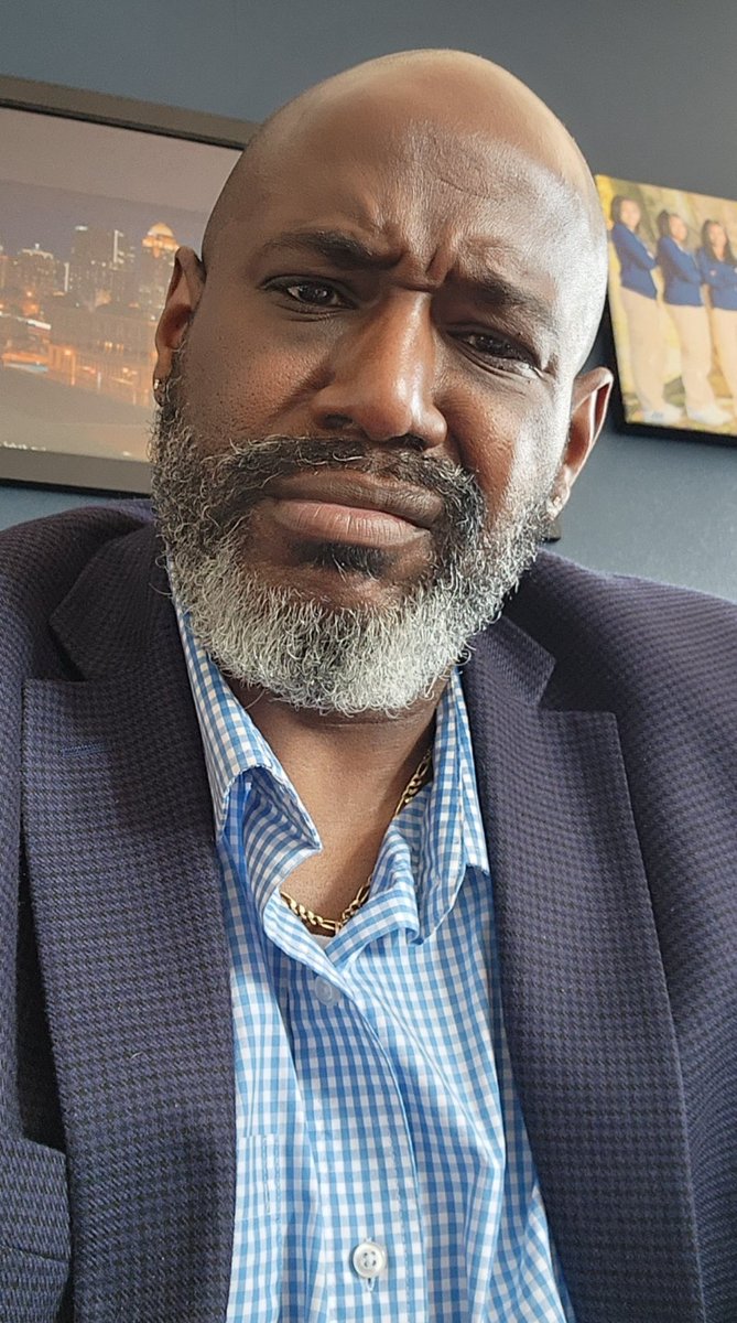 jdm1906's tweet photo. Pic1 Me when a company  claims they want to contract w/me to improve racial equity but says, "Dr. Marshall, we want to stay away from implicit bias &amp; company practices." Pic 2 Me remembering MANY DEI "experts' stay away from all things equity. 
All $ is not good $  #YouCanHaveIt https://t.co/pl9czrb7sn