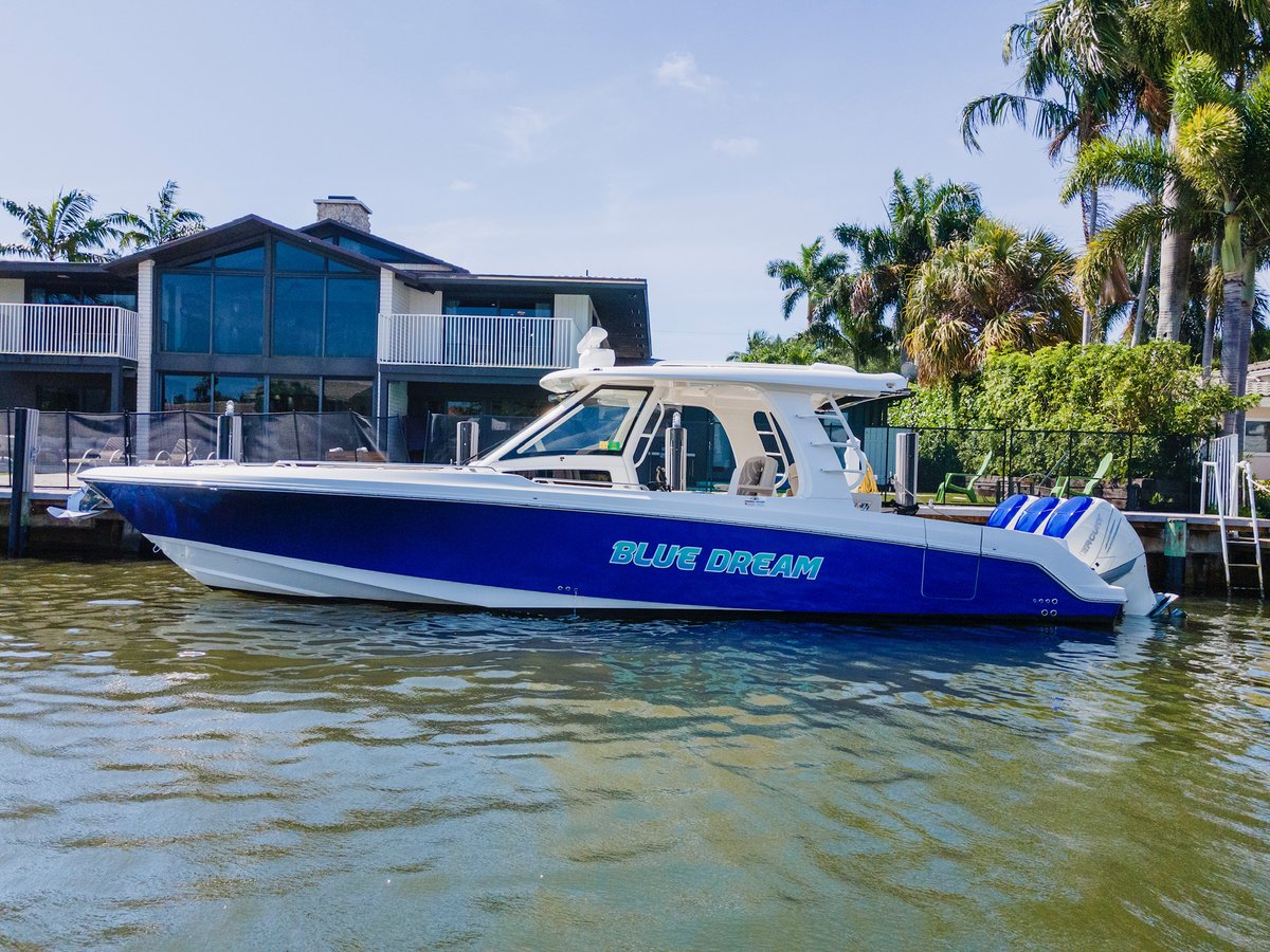 New To Market! This 35’ Realm is in absolutely pristine condition DM #boatboss <a href="/bostonwhaler/">bostonwhaler</a> fbmarinegroup.com/inventory/2019…