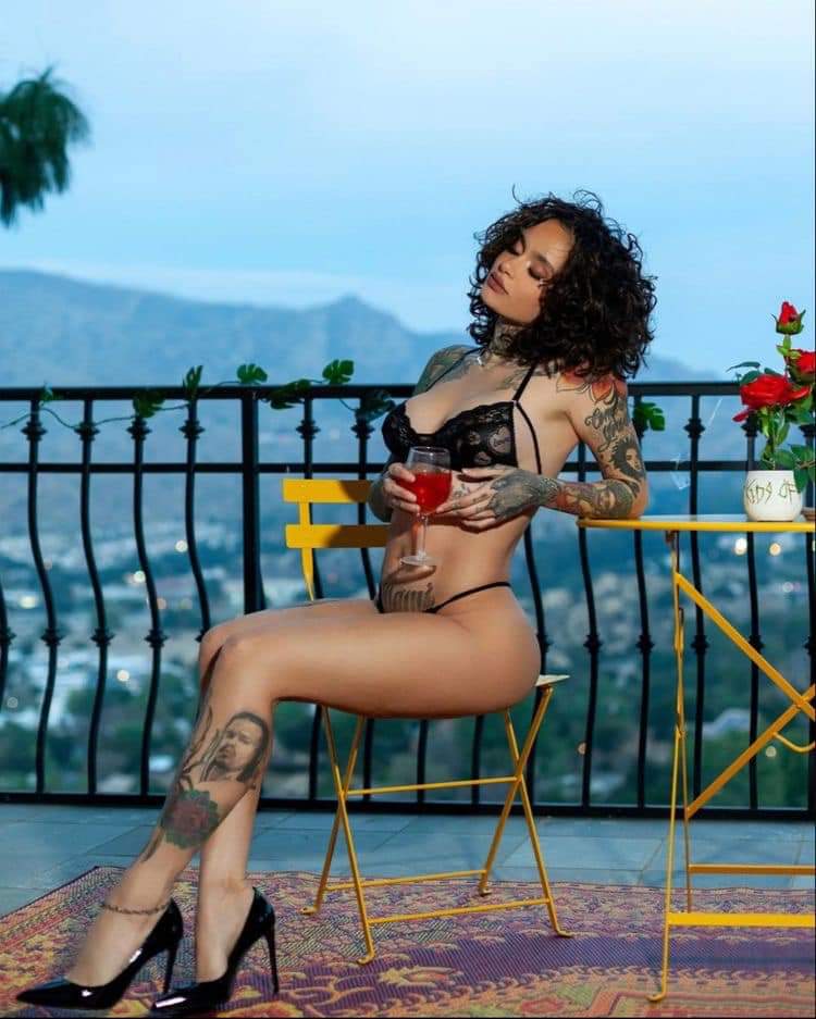 Raya (@vengeful_raya) on Twitter photo 