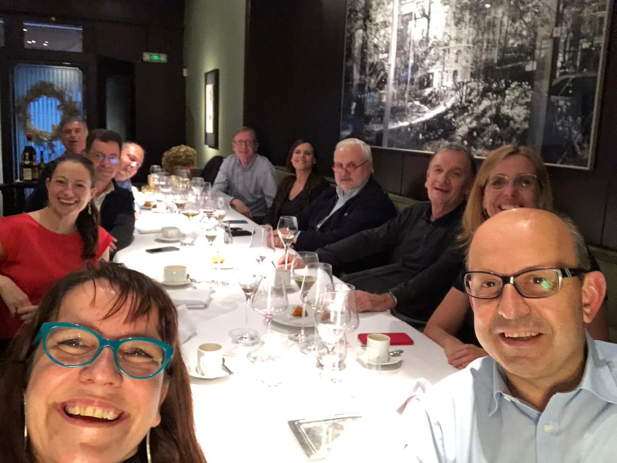 pastorams's tweet photo. Mil gracias desde aquí al #RectorUOC Planell por confiar en mí y darme todo el espacio para moverme y mover, para hacerme y hacer.
Mil gracias a mis colegas vices y al CdD, a las direcciones de Estudios y Centros, a todo el equipo UOC y al estudiantado (empezando por @UOCCdE) https://t.co/eIzB1BGNYk