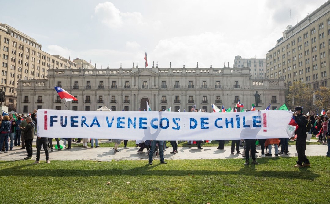 UnaTalMaka_'s tweet image. La cosa está que arde en Latinoamérica, los expulsados del socialismo del siglo XXI, se fueron a países cercanos, ahora posiblemente sean expulsados por dedicarse a cometer delitos en donde les acogieron.
#SocialismoEsMiseria