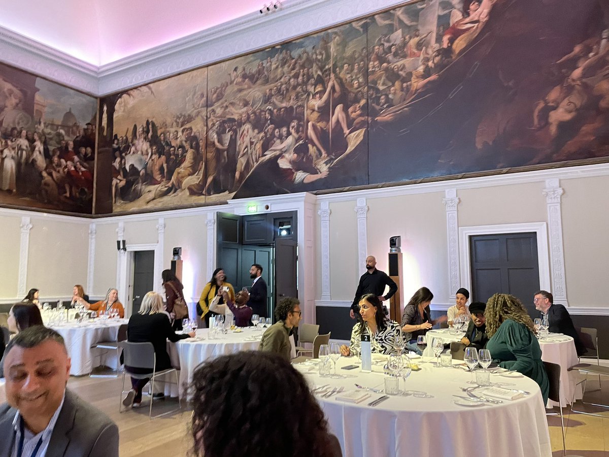 Four thoughtful &amp; inspirational leaders help #SIUKI team process &amp; strategize around the learning from the first two days of the UK immersion supported by <a href="/theRSAorg/">The RSA</a>