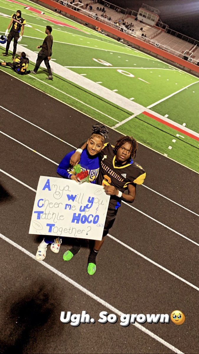 nlmbmire's tweet photo. April 15th around 10:45 I lost someone that meant a lot to me I been having mixed emotions every since and don’t know what to do it hurt me even more that I was there when you passed I’m sorry it had to go like this until then Forever1500🩷 this football season is dedicated to u https://t.co/DzdWSqZIhl