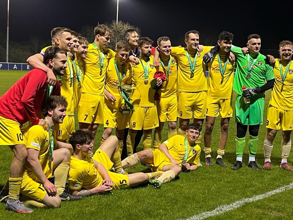 The <a href="/leicsfa/">Leicestershire FA</a> Intermediate cup goes to 

🐝 HARBOROUGH TOWN RES 🐝

It ends 5- 2 

#UpTheBees #Harborough #SupportLocal